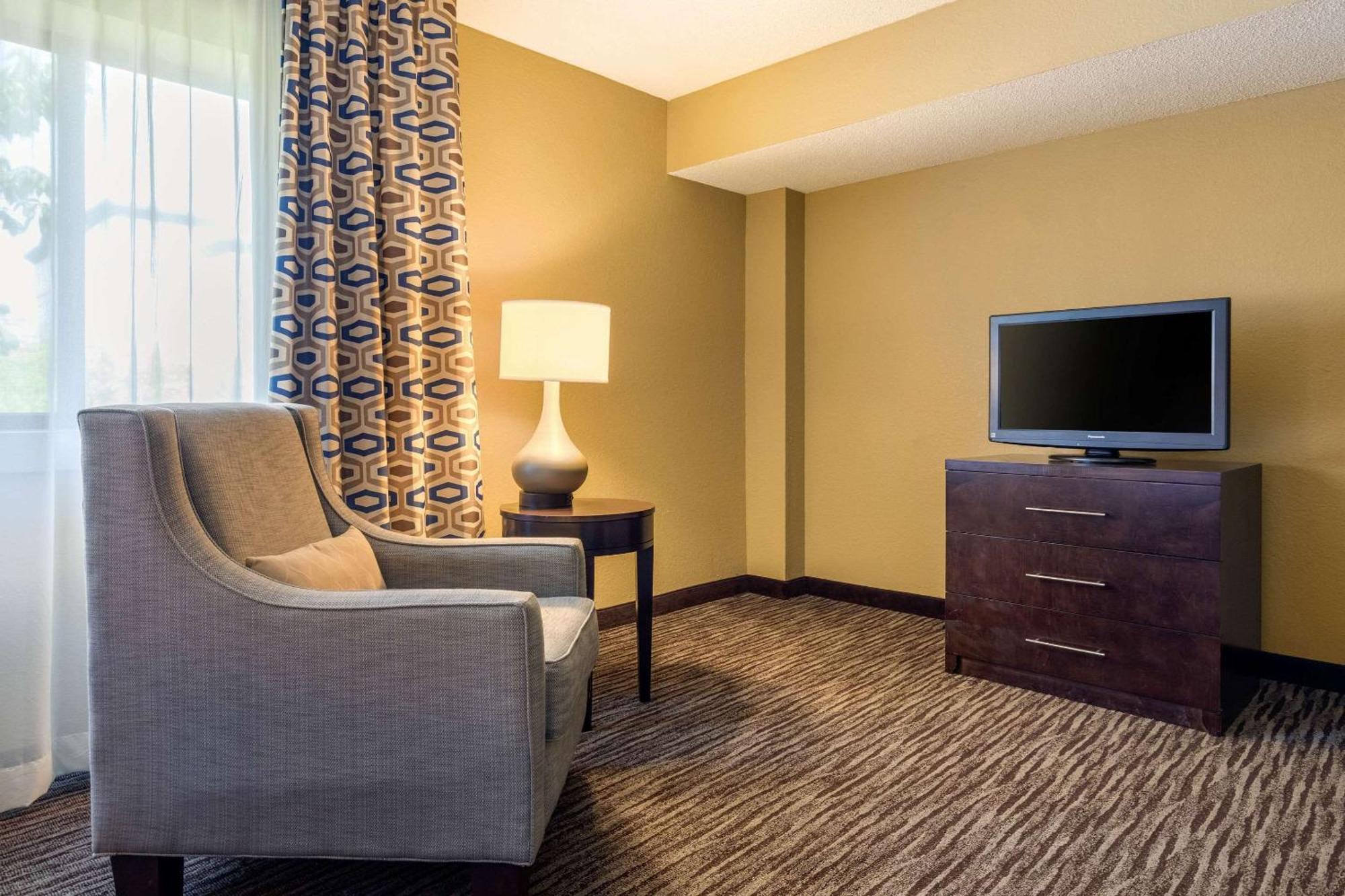 Suburban Studios Arlington Heights Elk Grove Экстерьер фото